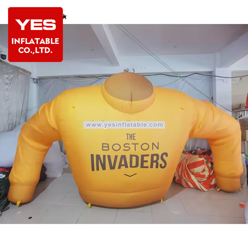 Customized Long Giant Yellow Inflatable Sports Wear Model For Advertising Show