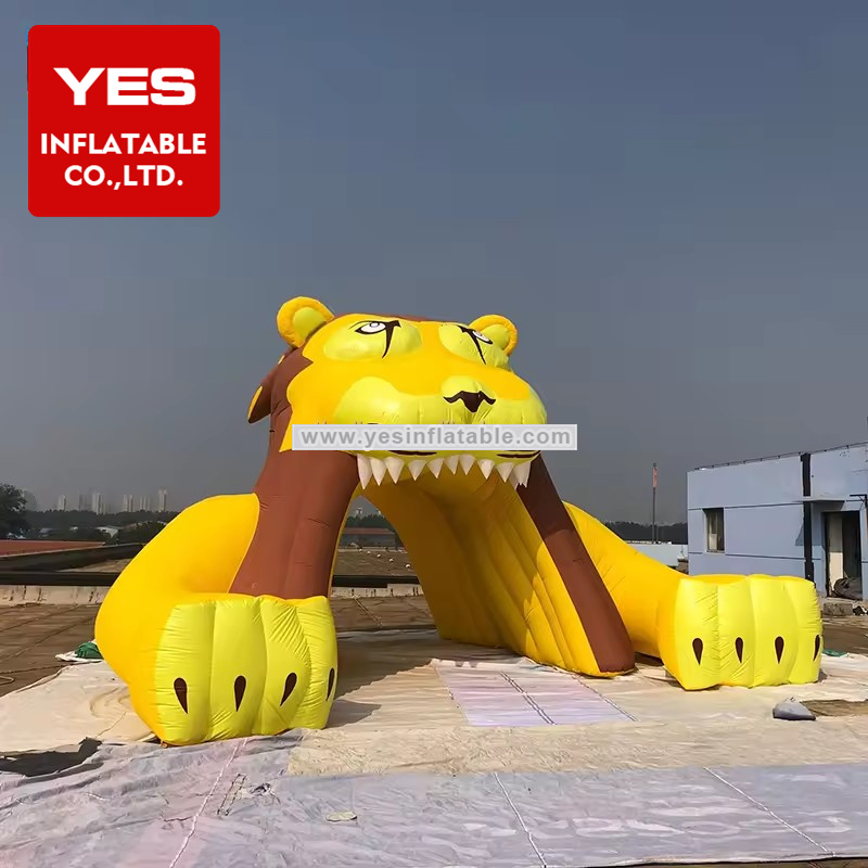 Customized Inflatable Mascot Tunnel Sport Entrance Inflatable Lion Tunnel