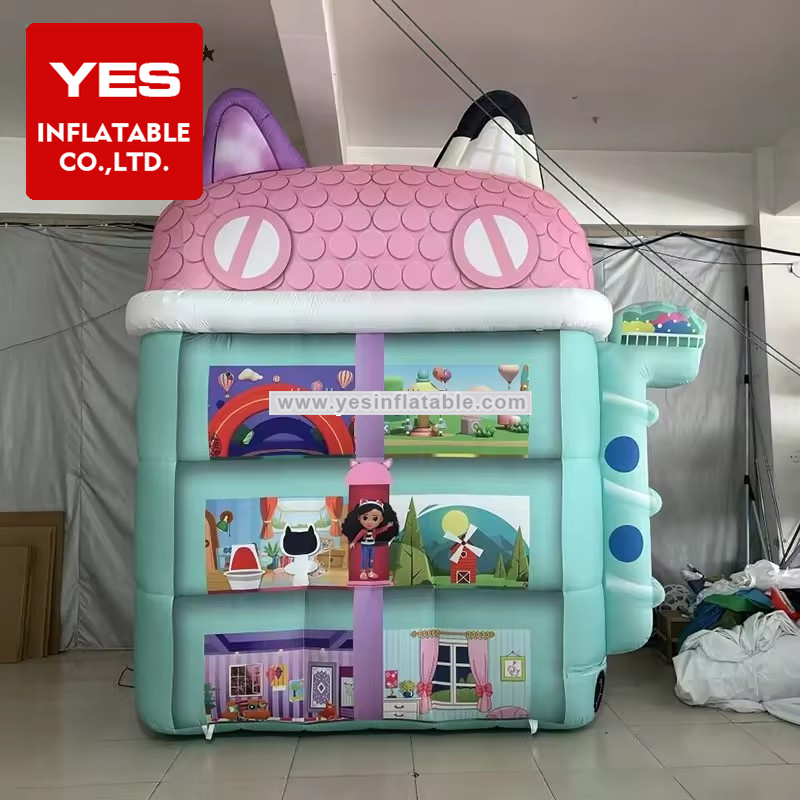 Advertising Decoration Giant Cat Shape Inflatable Dollhouse For Amusement Park