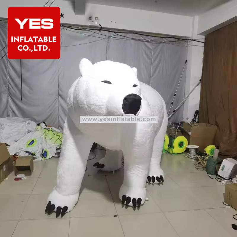 Outdoor Decoration Holiday Inflatable Cartoon Animal Inflatable White Bear