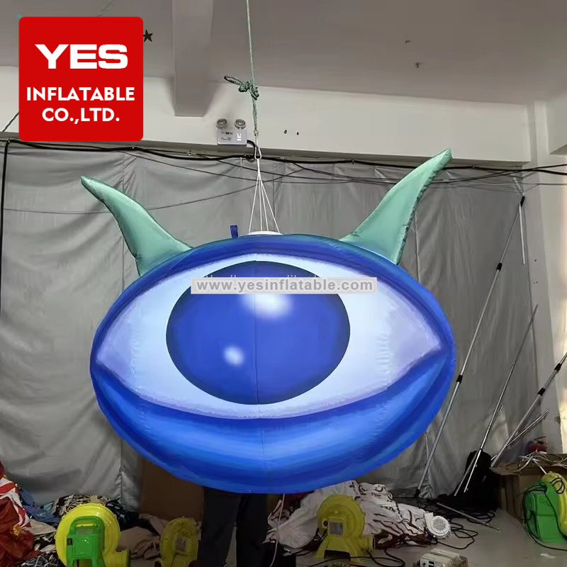 Halloween Inflatable Hanging Decoration Inflatable Eyeball With Led Light