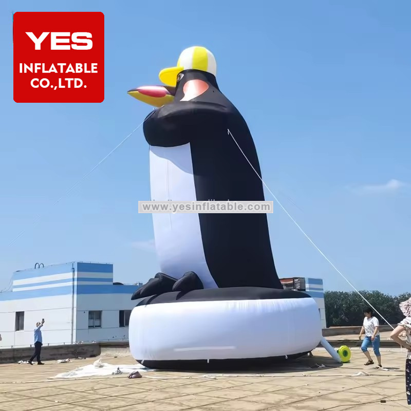 Customized Giant Inflatable Mascot Inflatable Penguin For Advertising