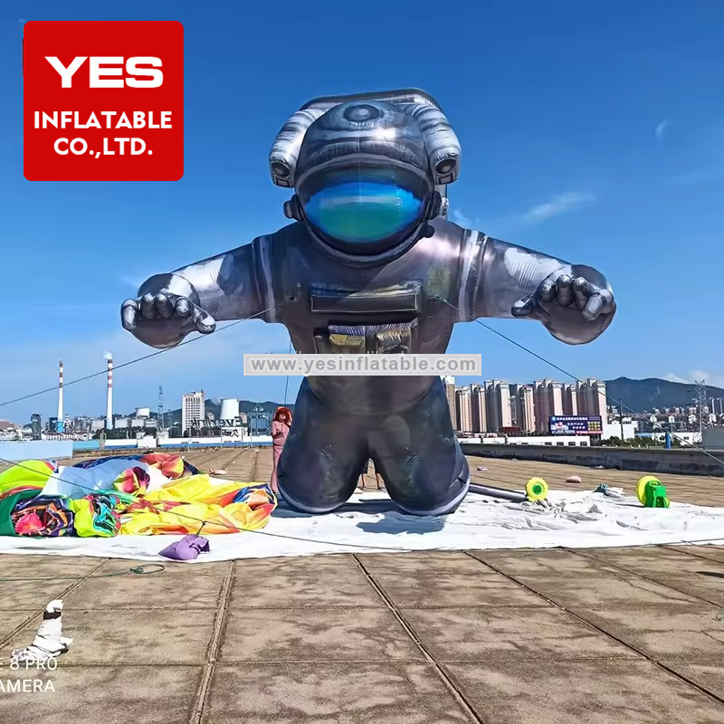 New Design Giant Customized Inflatable Cartoon Charater Inflatable Spaceman Inflatable Astronaut Cosmonaut