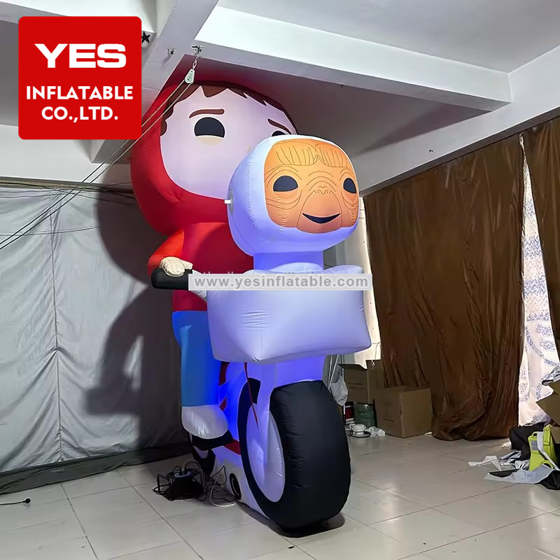 Mall Inflatable Cartoon Movie Character Models Display Inflatable Juvenile With Motorcycle