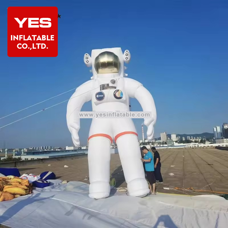 Customized Giant Inflatable Spaceman Led Lighting Inflatable Astronaut