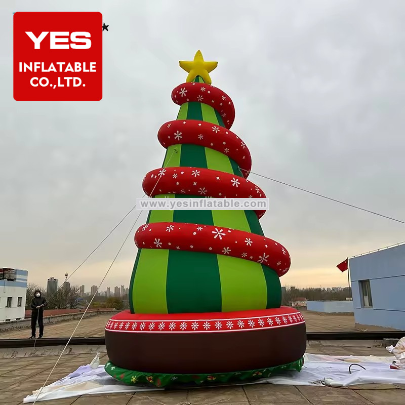 Garden outdoor decoration huge inflatable canadian christmas tree