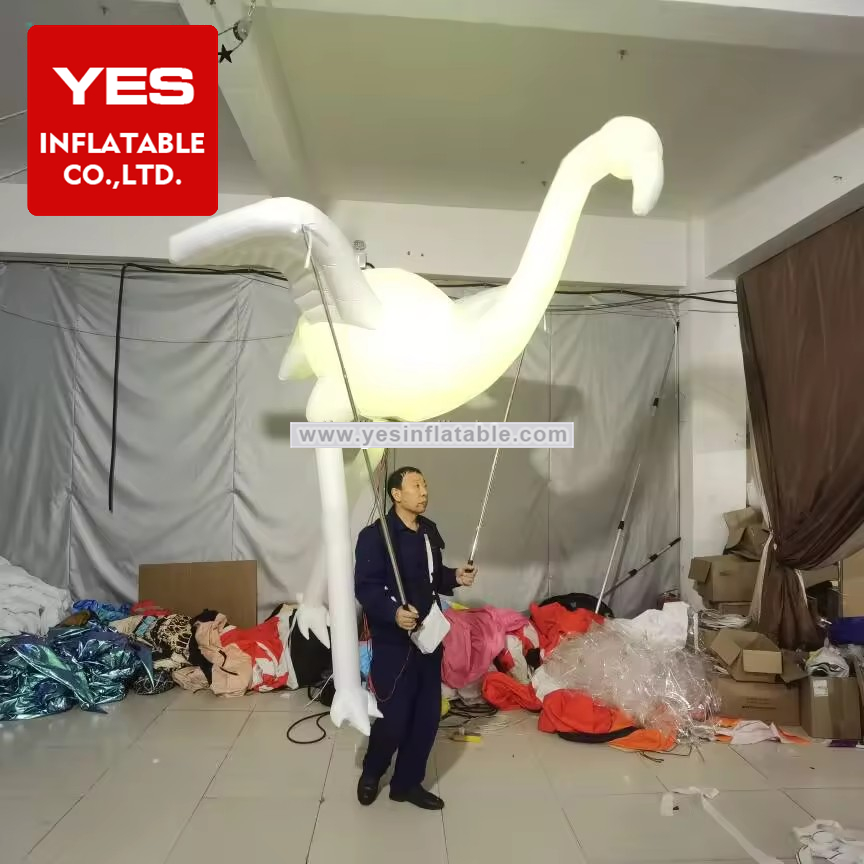 Hot Sale Giant Led Inflatable Flying Animals Birds Costume Inflatable Crane Costume With Led Light