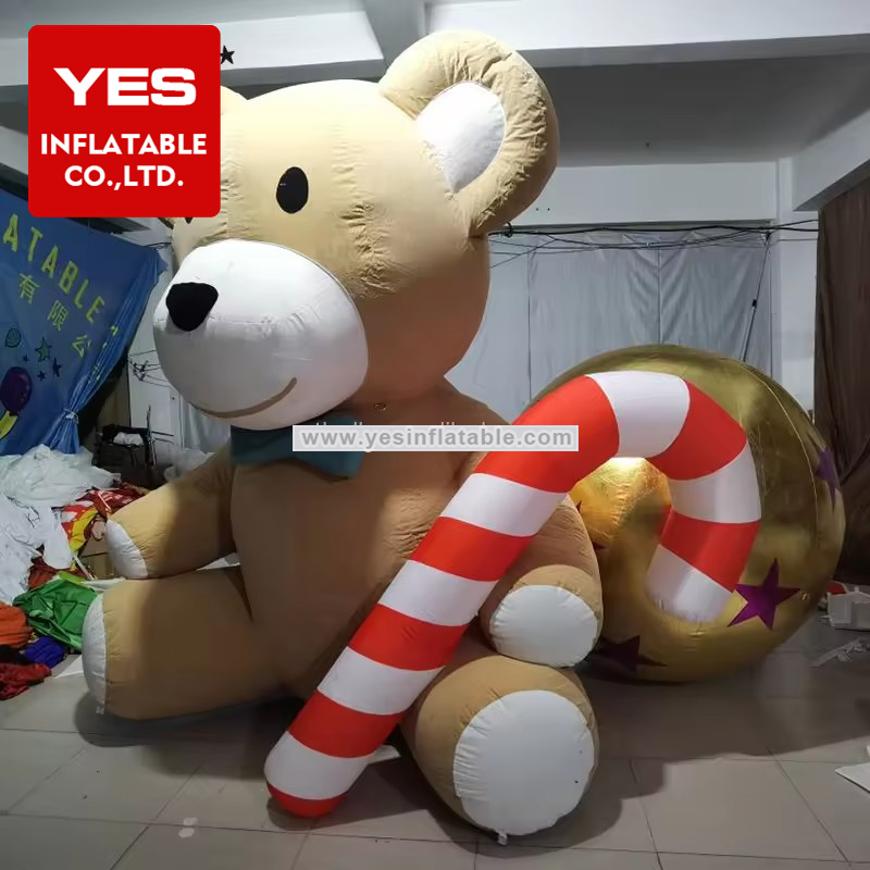 Christmas Blow Up Yard Garden Decoration Inflatable Christmas Bear With Candy Ball