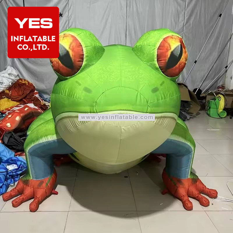 Cute Green Blow Up Frog Balloon Inflatable Frog Cartoon Animal Model With Bulging Eyes